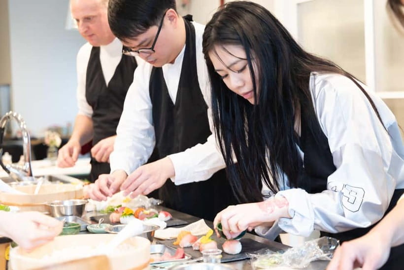Kyoto: Enjoy Sushi & Market Tour! Best for Family & Couple! - Dessert, coffee, and optional Kyoto drinks