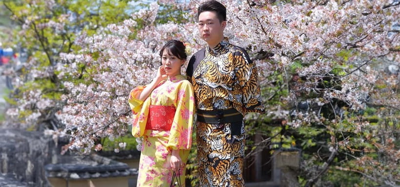 Kyoto Kimono Rental mimosa ｜Kimono/Yukata Rental Couple Plan - Returning the outfit by 7 p.m.