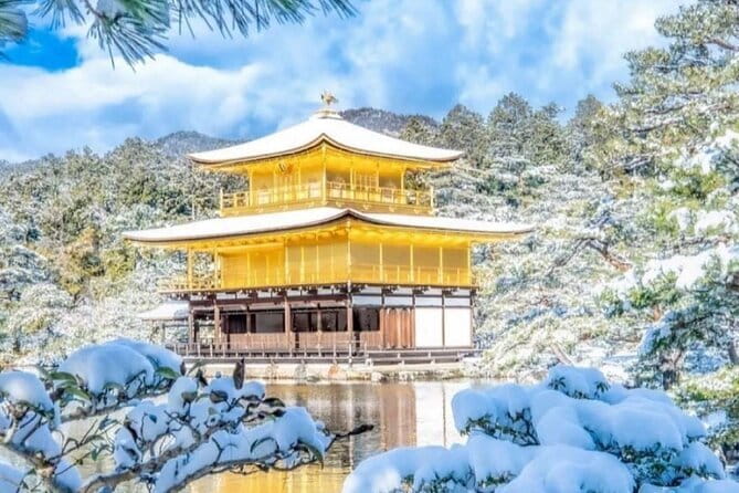 Kyoto Sagano Romantic Train in Arashiyama Bus Tour - The Kyoto-style buffet lunch