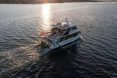 Lake Macquarie: Sunset Dinner Cruise with BBQ