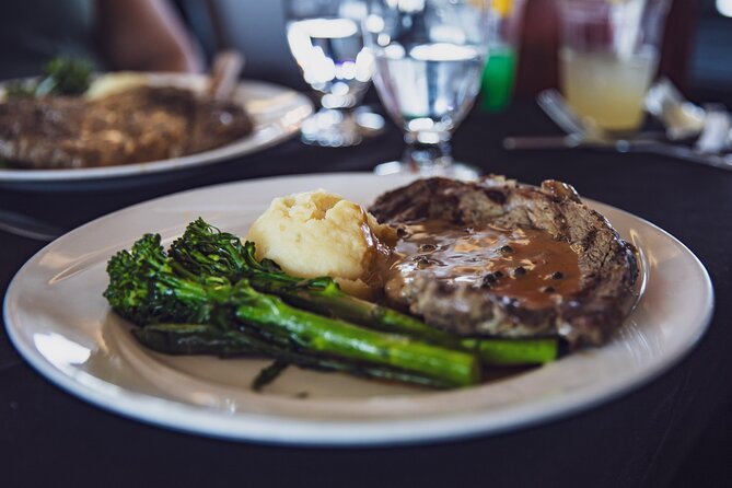 Lake Tahoe Evening Dinner Cruise - Buffet dinner: plentiful, convenient, and uneven