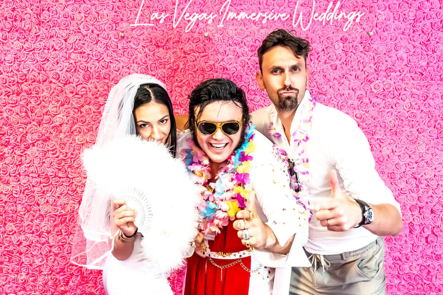 Las Vegas: Elvis Wedding with Las Vegas Sign Photos Included - The Elvis ceremony and the role of music