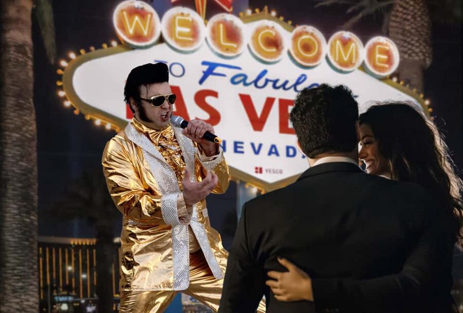 Las Vegas: Gold Elvis Vow Renewal or Wedding at Welcome Sign - What Happens During the 45 Minutes