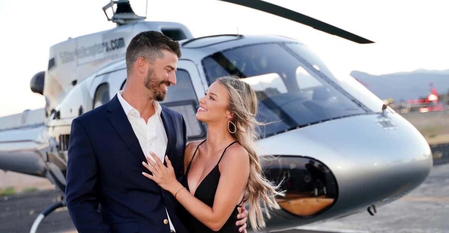 Las Vegas Night Strip Helicopter Wedding Ceremony Package - The ceremony room, minister, flowers, and photos