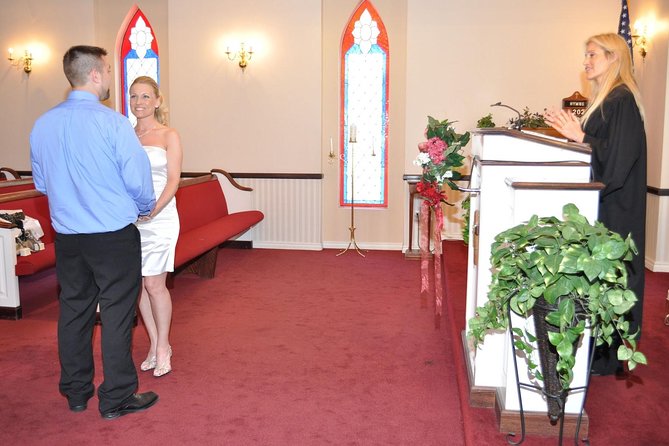 Las Vegas Wedding at A Special Memory Wedding Chapel - Flowers, music, and the short ceremony