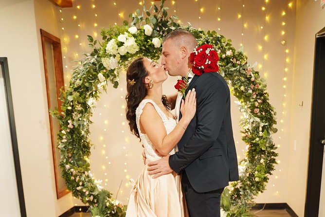 Las Vegas Wedding at The Little Vegas Chapel including Limousine Transportation - Photos and video give you more than a quick memory