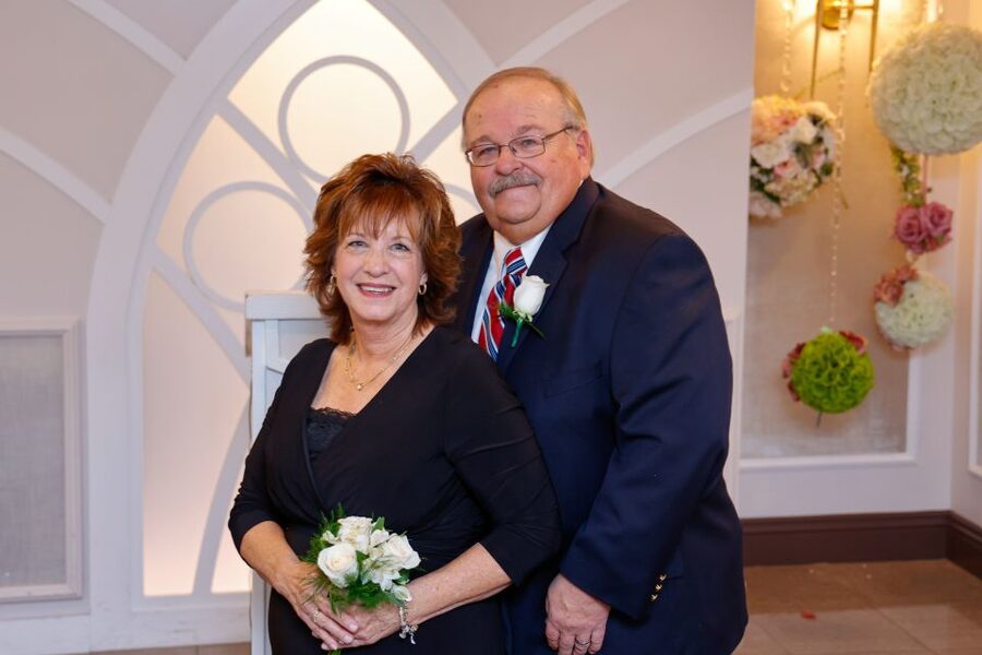 Las Vegas: Wedding or Vow Renewal at Graceland Chapel - Walking into the ceremony