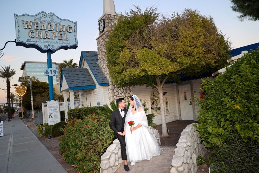 Las Vegas: Wedding or Vow Renewal at Graceland Chapel - The limousine pickup from your Las Vegas hotel