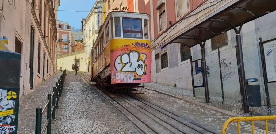 Lisbon: 2 hours Private City Highlights Tuk-Tuk Tour for two - Senhora do Monte reaches Lisbon’s highest hill