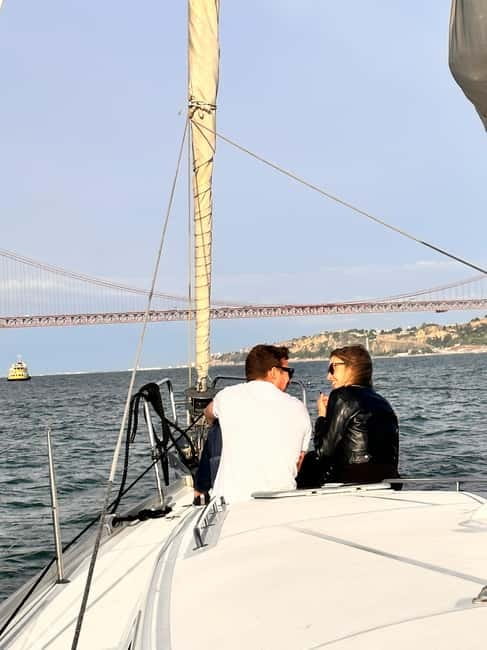 Lisbon: Romantic Cruise with Wine & Portuguese Tapas - Key points at a glance