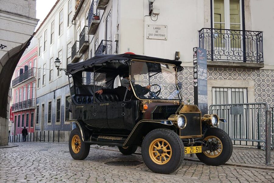 Lisbon: Vintage vehicle replica Romantic Private Tour - Booking Details That Matter