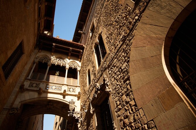 Love in the Gothic Quarter Barcelona: Self-Guided Romantic Walk - The Gothic Quarter and El Born on foot