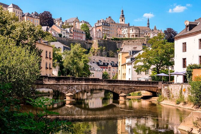 Luxembourg City Romantic Game: Walking Tour & Scavenger Hunt - What this Luxembourg City game actually feels like