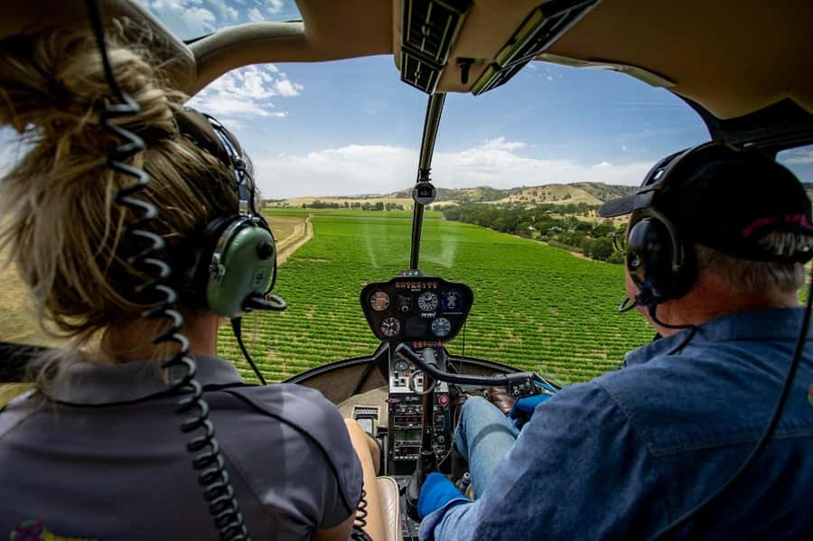 Lyndoch: Barossa Valley Helicopter Flight & Romantic Picnic - Hoffnungsthal Valley and the private hilltop stop