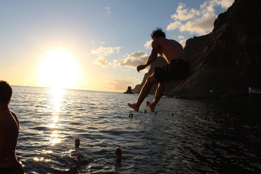 Madeira: Sunset Dinner Cruise - Who should book this evening on the water?