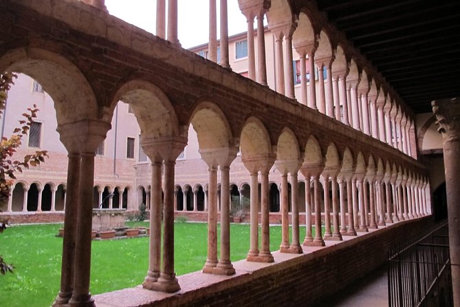 Make your Romantic Proposal in the City of Love - Castelvecchio’s bridge gives the walk a strong opening
