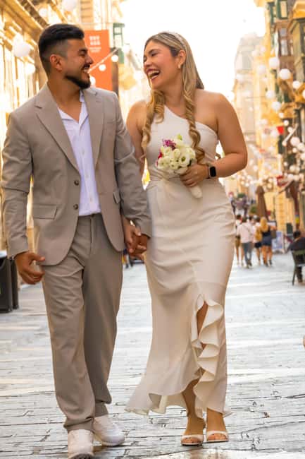 Malta: Romantic Couples Photoshoot - Choosing Mdina, Valletta, or the Coast