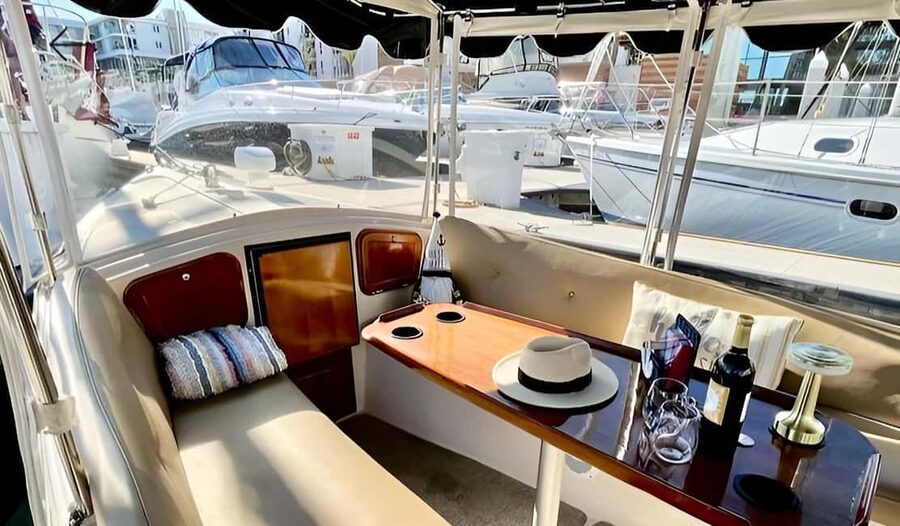 Marina Del Rey: A Romantic Boat Cruise with Sushi & Wine - Should you book this Marina del Rey cruise?