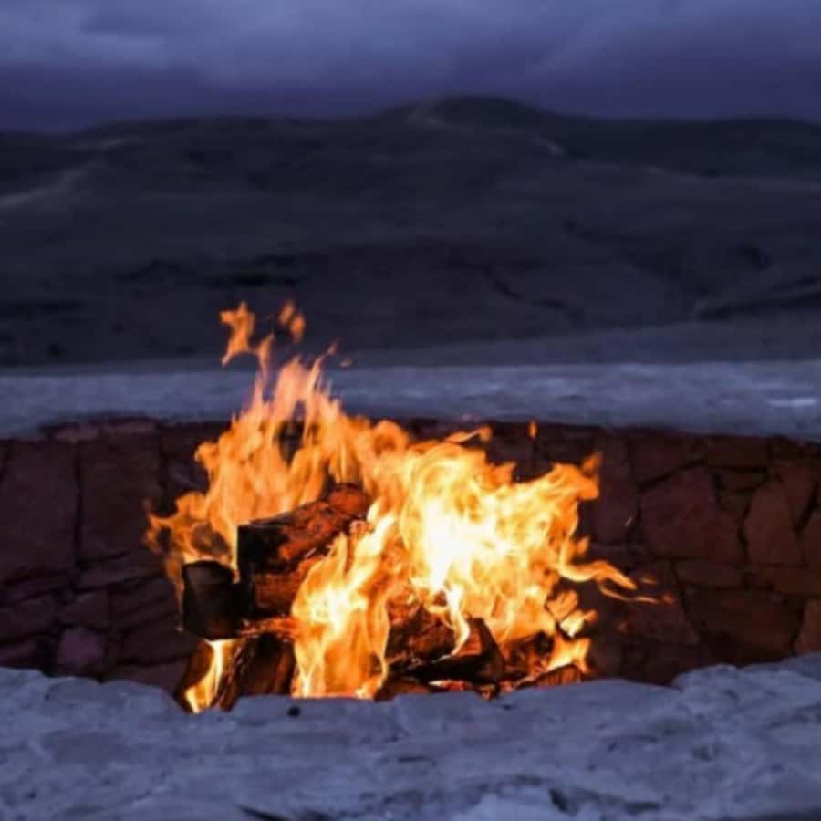 Marrakech: Camel Ride & Sunset Dinner with Fire Show - Moroccan dinner under the stars