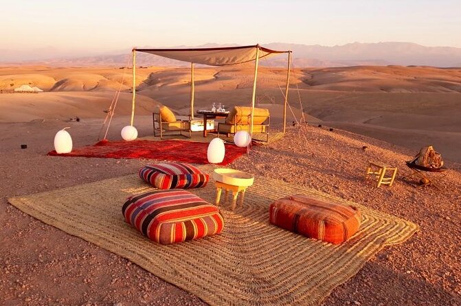 Marrakesh: Sunset Dinner in Agafay Desert with Show & Transfers - Tea, viewpoints, and the cooperative visit