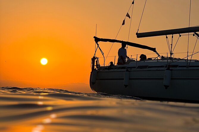 Marriage Proposal Boat Trip in Barcelona - How the crew handles the secret