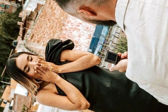 Marriage proposal in Guanajuato. - Keeping the moment private