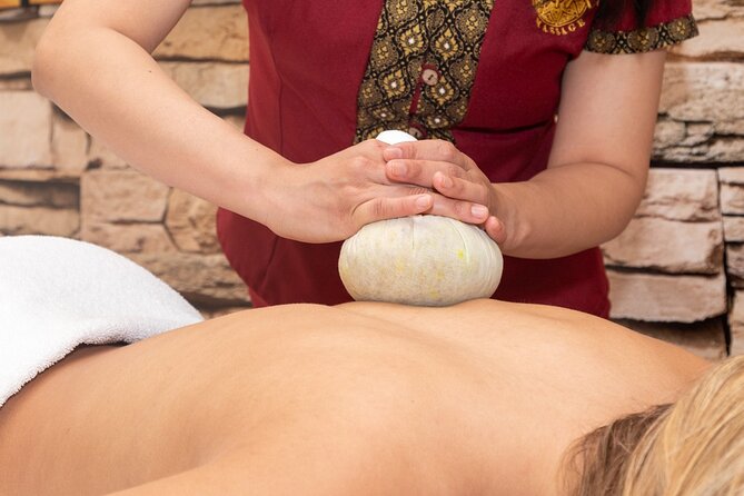 Massage of your choice for a couple of 60 min in the same room at THAI SPA MASSAGE - Choosing separate massages and pressure levels