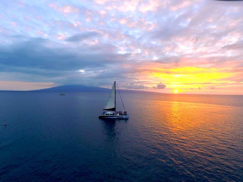 Maui: 2 Hour Sunset Dinner Sail with Open Bar and Appetizers - What the two-hour sail feels like