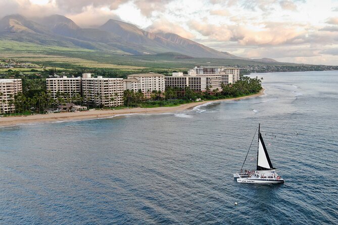 Maui: Coast of Ka'anapali Beach Sunset Dinner Sail - Included drinks and the social feel onboard
