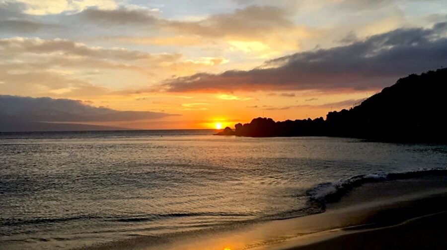 Maui: Ka'anapali Luxury Sunset Dinner Sail - The First Minutes at Sea