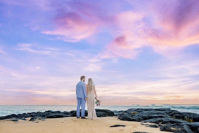 Maui Professional Photographer Couples and Families - Choosing between family, couple, wedding, and proposal sessions