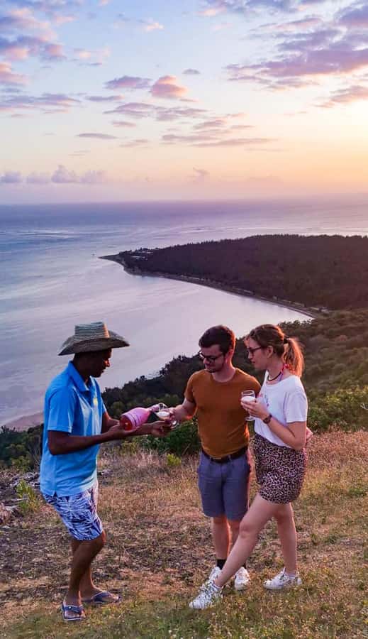 Mauritius: Exclusive Le Morne Sunset Hike & Aperitivo - The quiet viewpoint above the lagoon