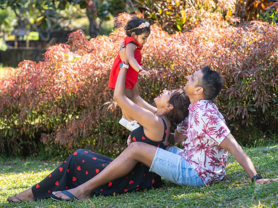 Mauritius: Sunset photoshoot (Honeymoon/family shoots) - Practical preparation for couples and families