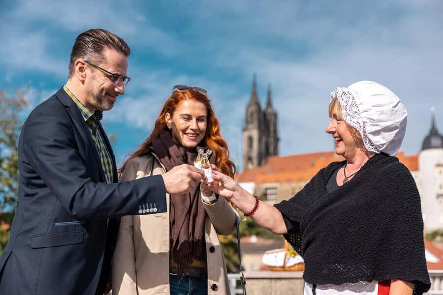 Meißen: Guided Walking Tour 'Romantic Evening Stroll' - Why the Bürgerfrau makes Meißen easier to understand