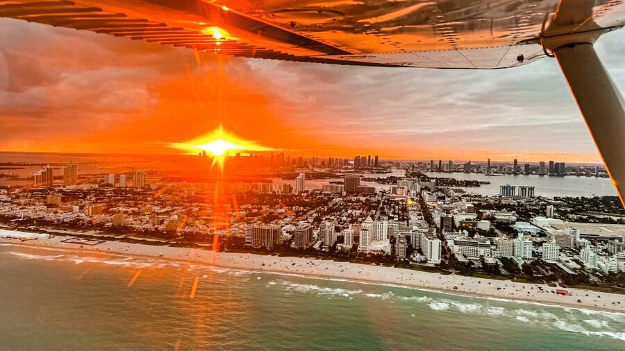 Miami Beach: Romantic Sunset Flight with Champagne - Should you book this Miami sunset flight?