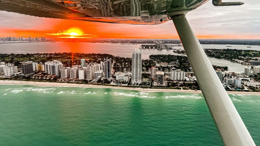 Miami Beach: Romantic Sunset Flight with Champagne - A sunset flight that puts Miami in a different frame