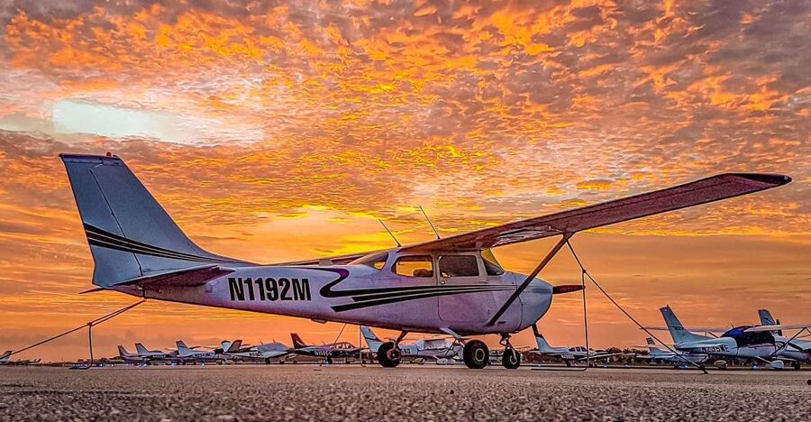 Miami Beach: Romantic Sunset Flight with Champagne - Comfort, restrictions, and who should skip it