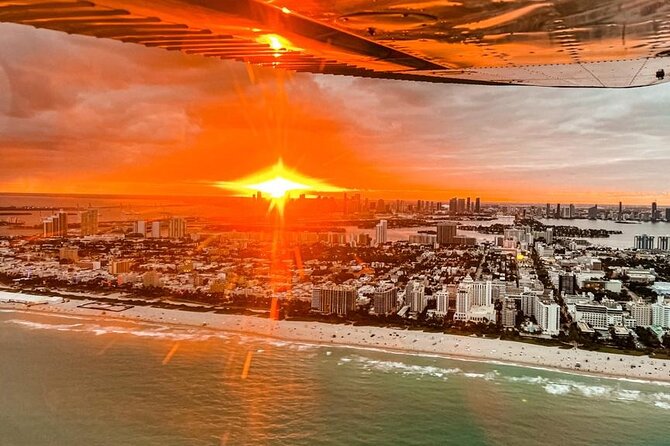 Miami Beach: Romantic Sunset Private Airplane Tour with Champagne - Why this short flight feels special