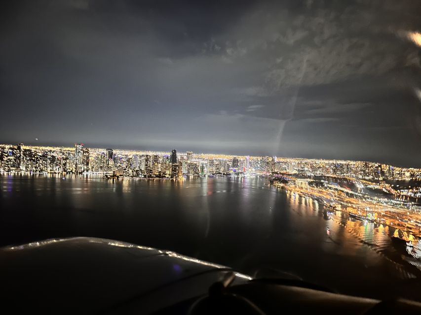 Miami: Romantic 1-Hour Private Flight Tour with Champagne - What Miami looks like from a Cessna 172