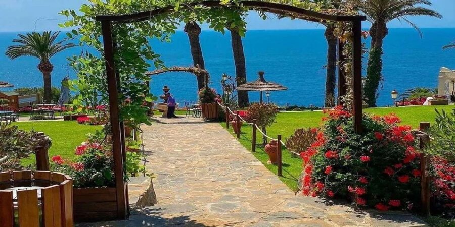 Moroccan Luxury Wedding Ritual: Full romantic experience - FAQ