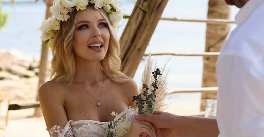 Moroccan Luxury Wedding Ritual: Full romantic experience - A sunset camel ride at Acakar Beach