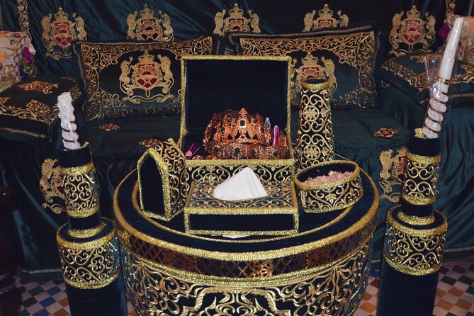 Moroccan Wedding Celebration with Lunch or Diner - Posing in a 12-century riad