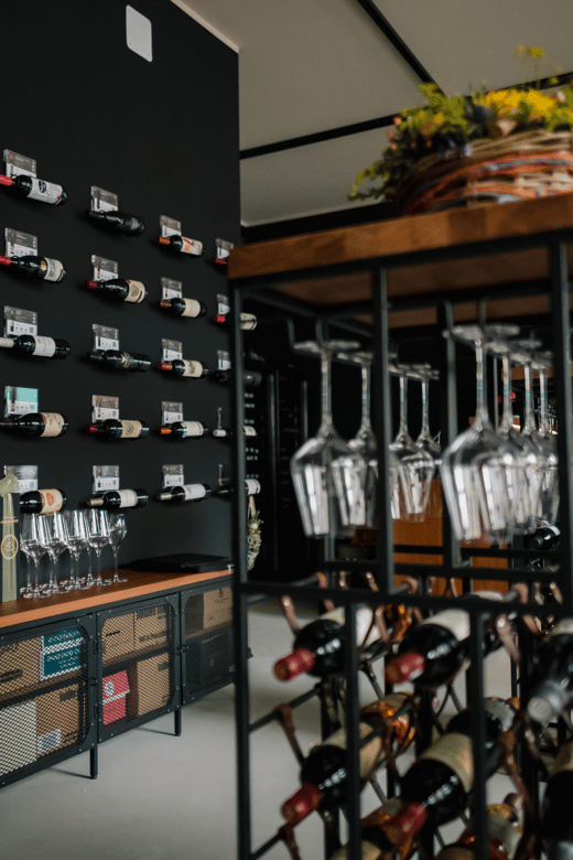 Munich: Romantic Wine Experience for Two at Viktualienmarkt - What Your Two Hours Include