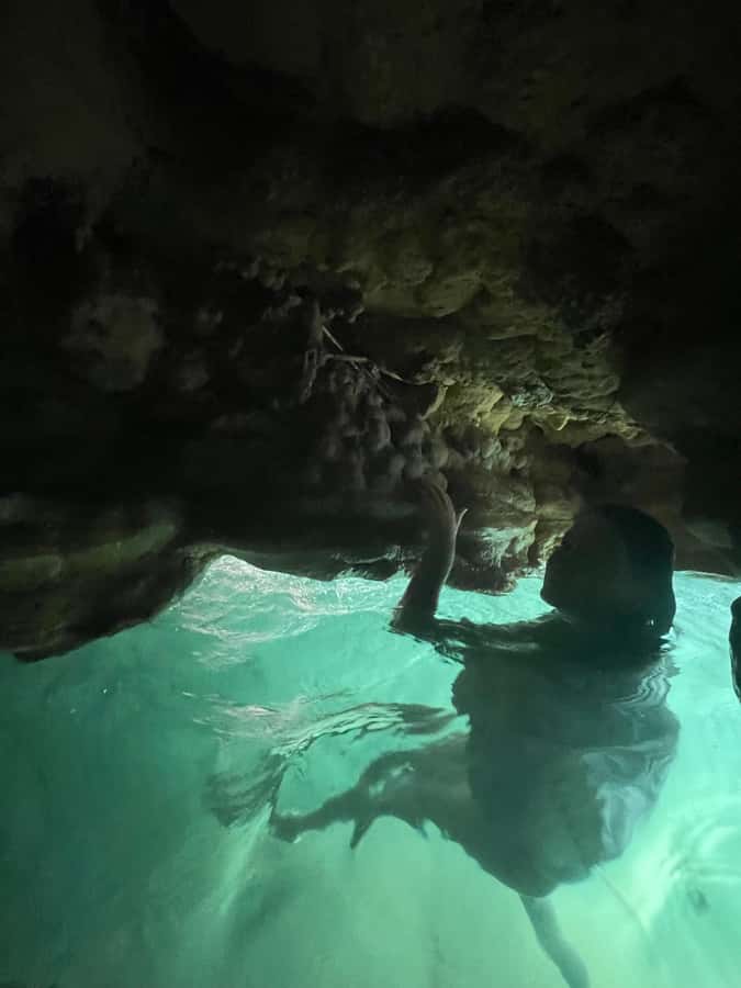 Muscat: Wadi Shab, Romantic Cave and Sinkhole Full-day Trip - Key points before you book
