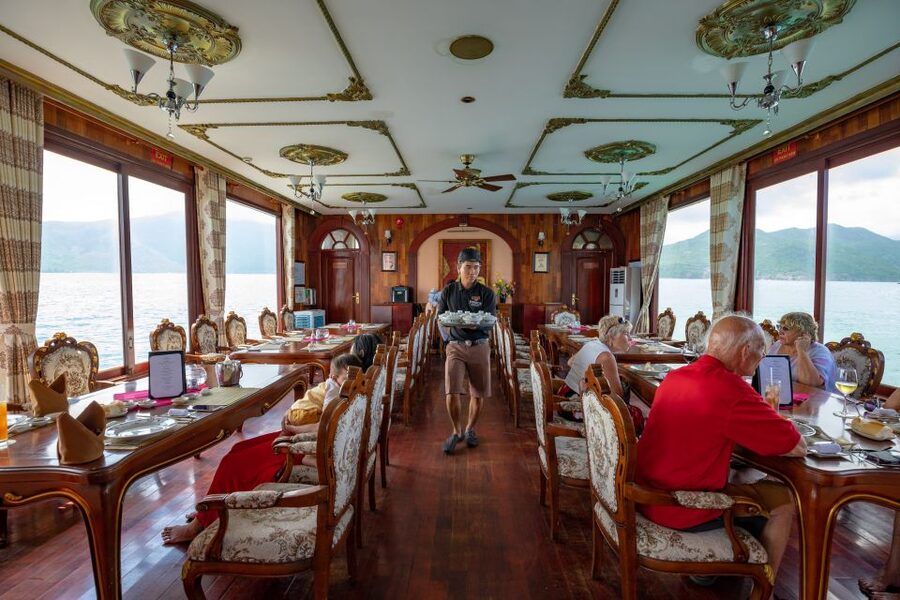 Nha Trang: Day Cruise Or Sunset Dinner Cruise on The Sea - Should you book the Nha Trang Emperor cruise?