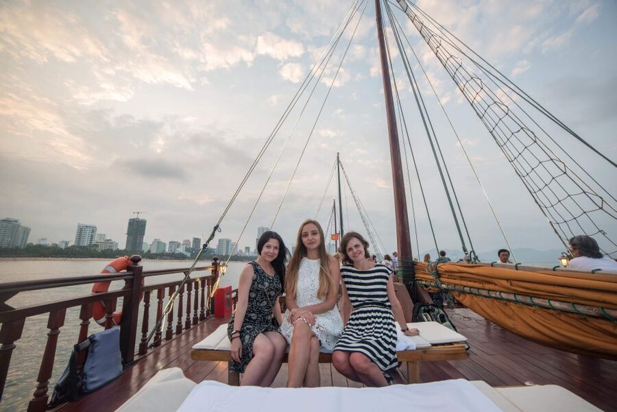 Nha Trang: Romantic Sunset Cocktails and Dinner Cruise - What the $90 Price Really Covers