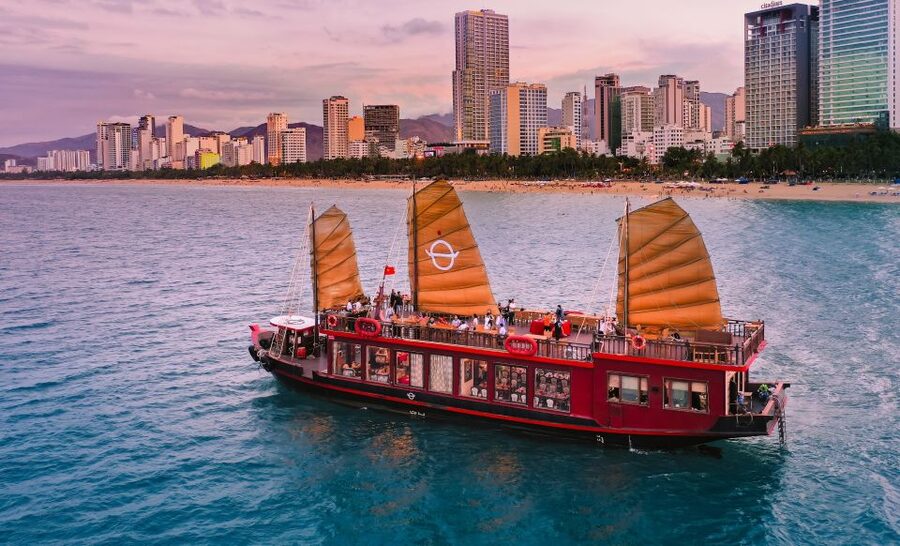 Nha Trang: Romantic Sunset Cocktails and Dinner Cruise - A Romantic Evening With Family-Friendly Details