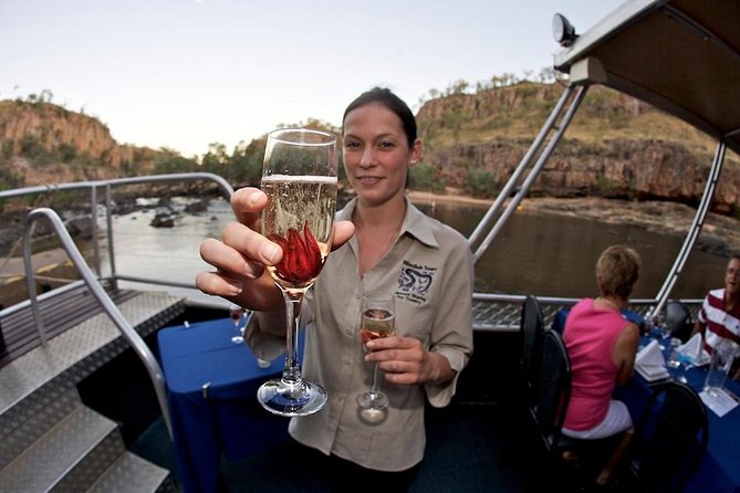 Nitmiluk (Katherine) Gorge 3.5-Hour Sunset Dinner Boat Tour - Why sunset is the right time for Nitmiluk Gorge