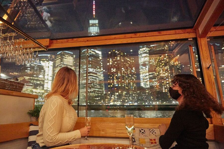 NYC: Romantic Valentine's Day Champagne Cruise - Hudson Yards and the west side skyline
