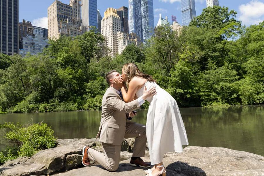 NYC: Surprise Proposal Photoshoot - Capture the Yes Forever - Key points to know before you book
